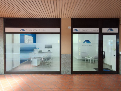Rivarolo C.se: Locale commerciale in Centro S. Francesco