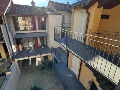 Rivarolo C.se: Trilocale ristrutturato in Via Viano 11
