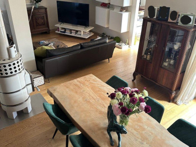 Rivarolo C.se: Villa con giardino privato e depandance
