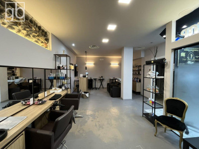 Rivarolo - P.zza garibaldi 6 - Locale commerciale