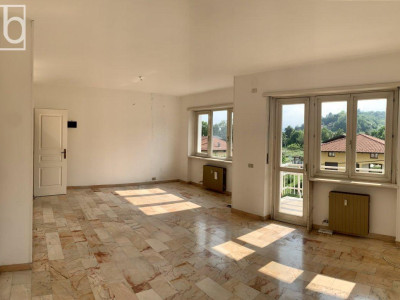 Valperga: Quadrilocale in locazione in Via Villanova 5